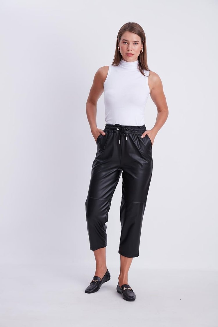 FAUXY CROPPED PANTS